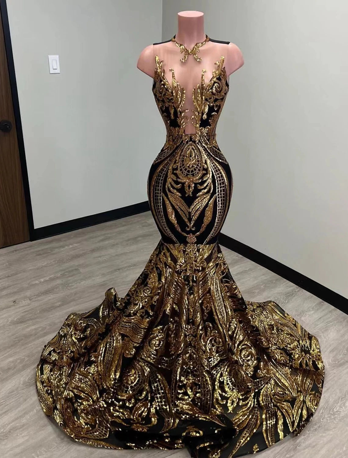 Summer-Fest Evening Dress -Mermaid Black Dress Evening Gown Elegant Dress Carnival Formal Court Train Sleeveless Illusion Neck African American Sequined with Sequin