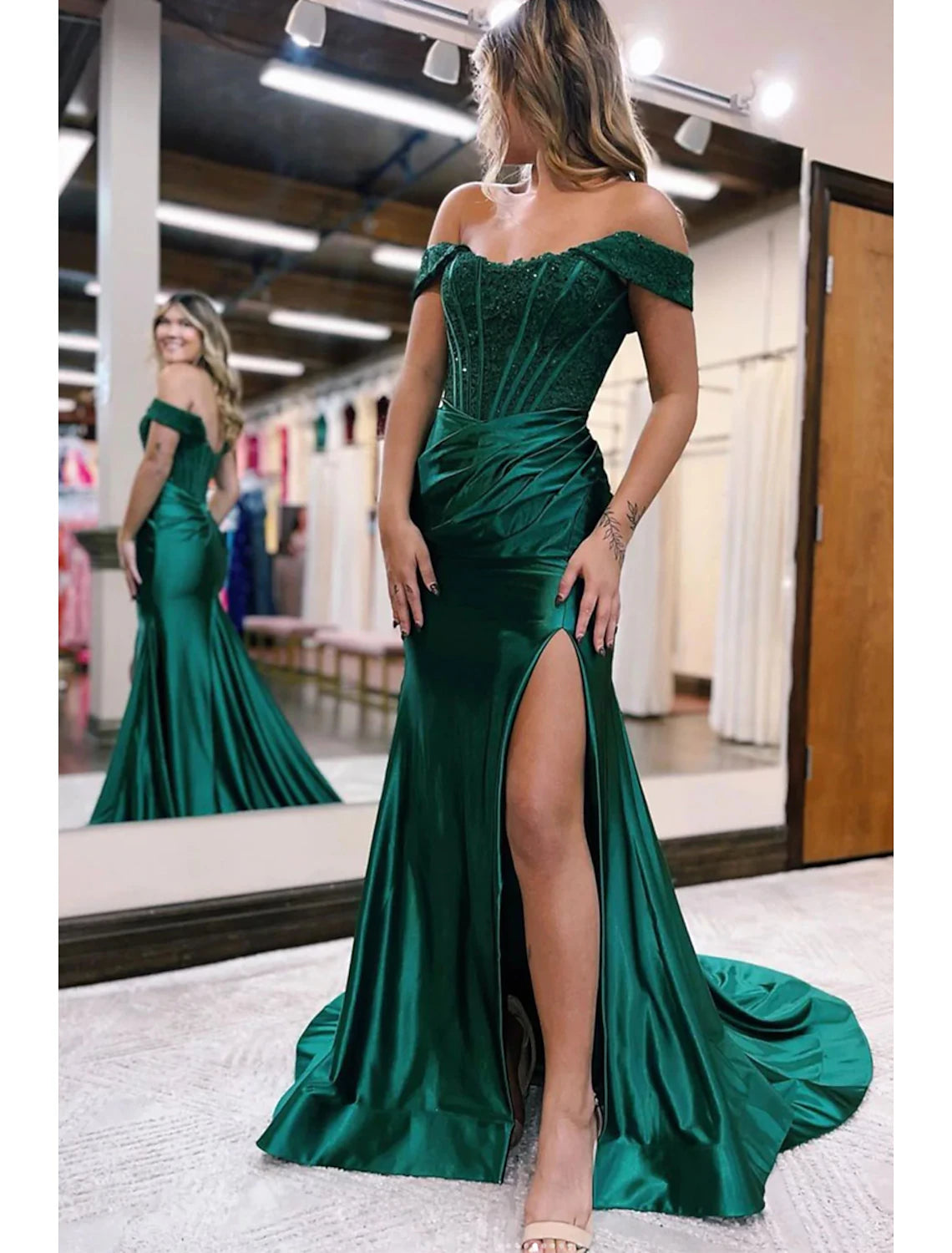 Book-Launch Evening Dress -Mermaid / Trumpet Evening Gown Empire Dress Formal Wedding Guest Court Train Sleeveless Off Shoulder Imitation Silk with Slit Appliques