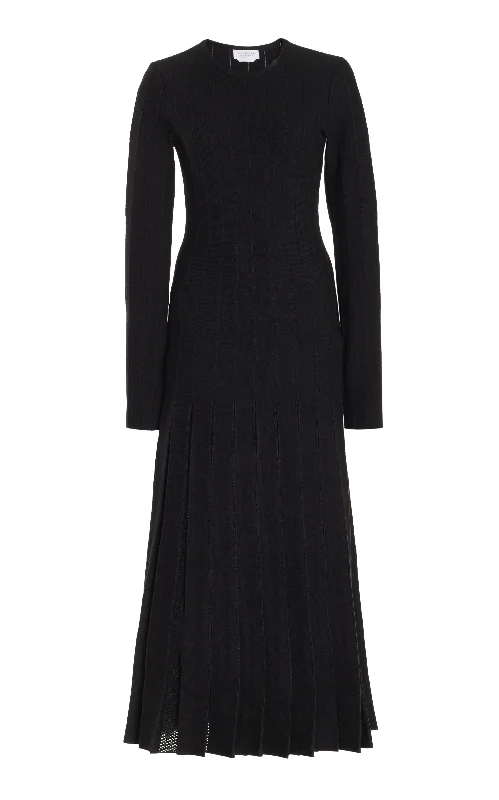 Cross-Edge Maxi Dresses -Walsh Knit Pleated Maxi Dress in Black Wool